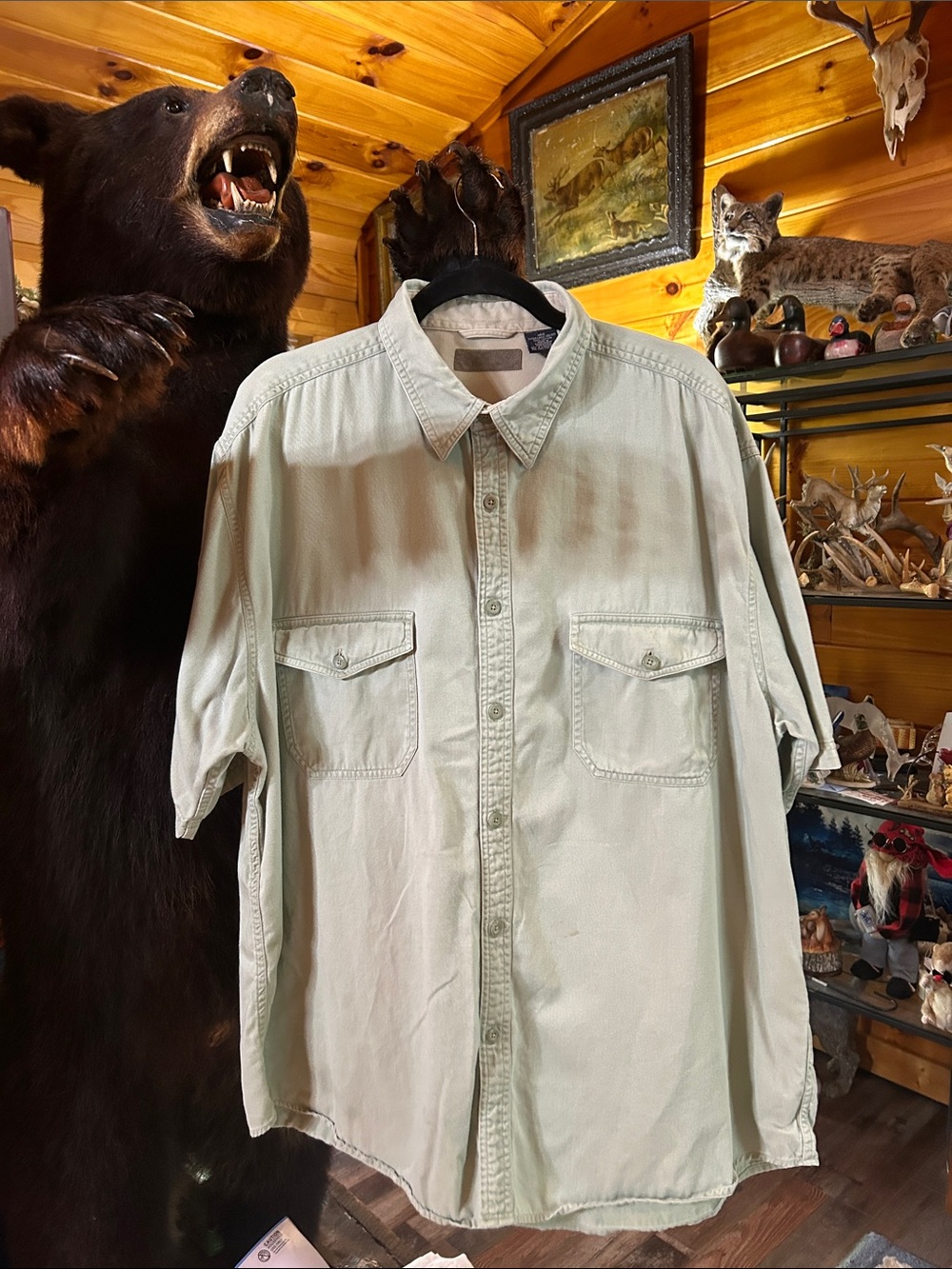 Casual Men’s Short-Sleeve Button-Down Shirt in Light Sagebrush